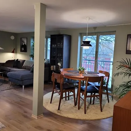 Supersentral Brygge Leilighet Ved Kanalen * Trondheim